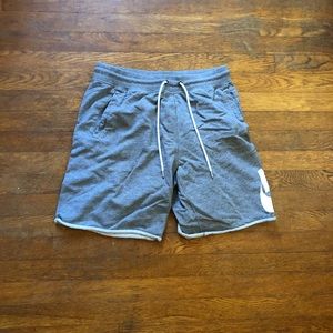 Men’s L Nike shorts